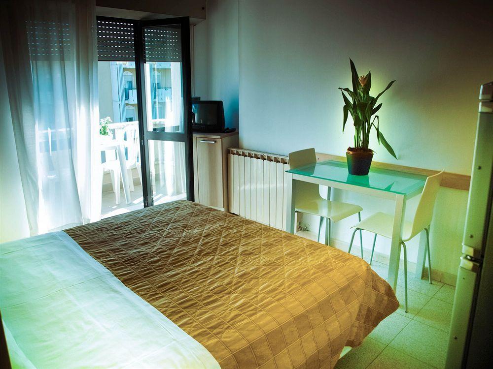 Residence Internazionale Rimini Eksteriør bilde