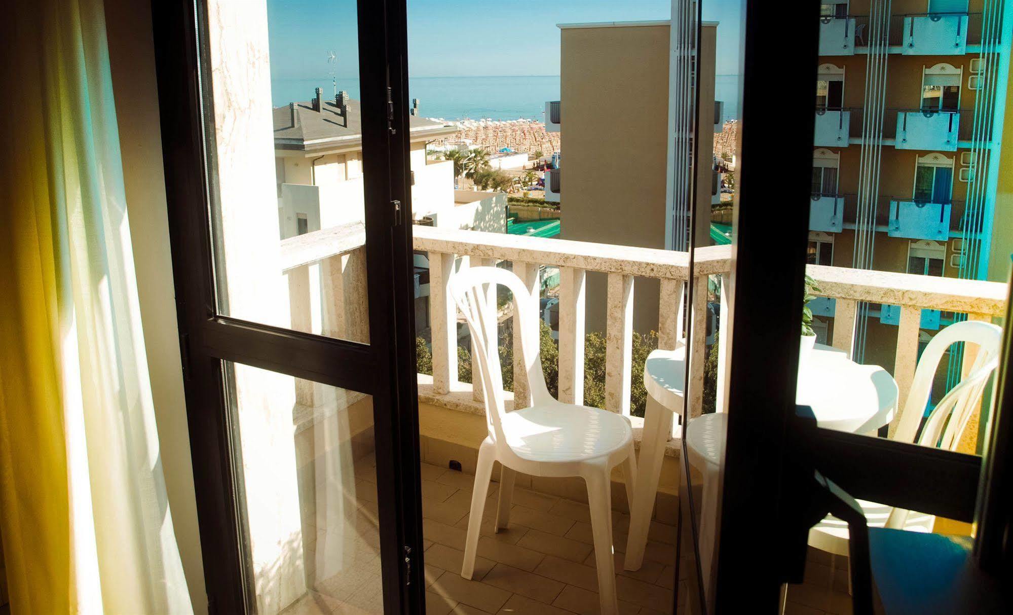 Residence Internazionale Rimini Eksteriør bilde